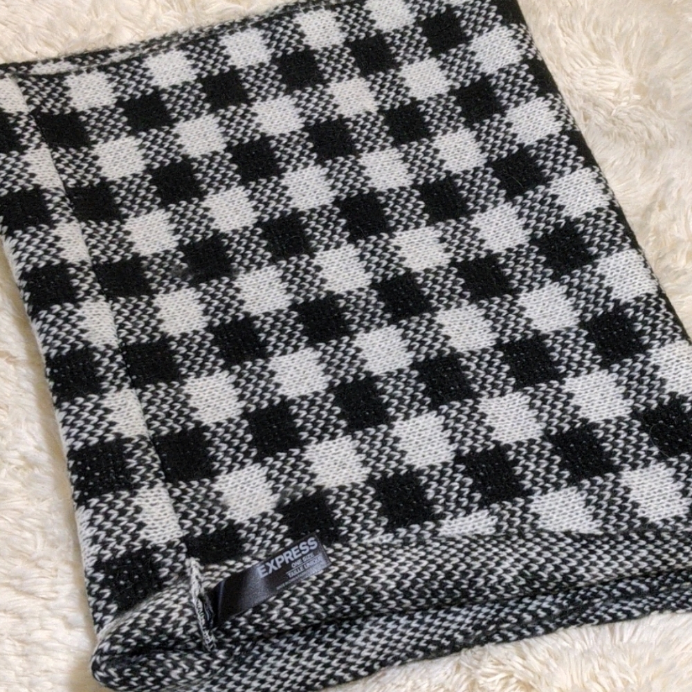 Express infinity scarf